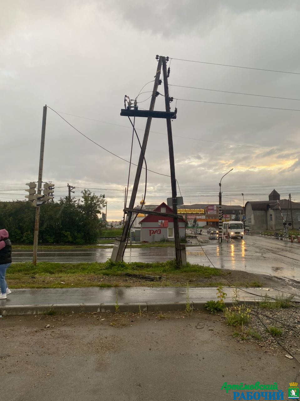 В Артемовском еще один перекресток остался без светофора