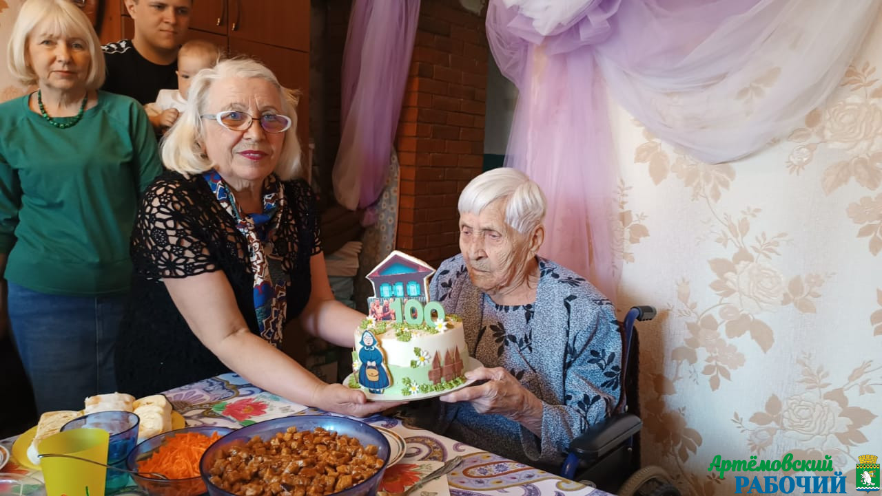 Бабушке Кате 100 лет!