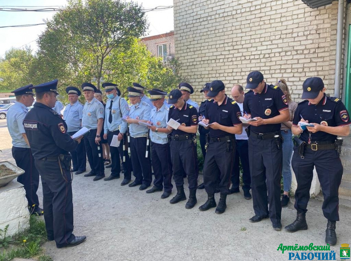 Фото предоставлено ОМВД. Для проведения ОПМ ежедневно было задействовано порядка 17 сотрудников полиции.
