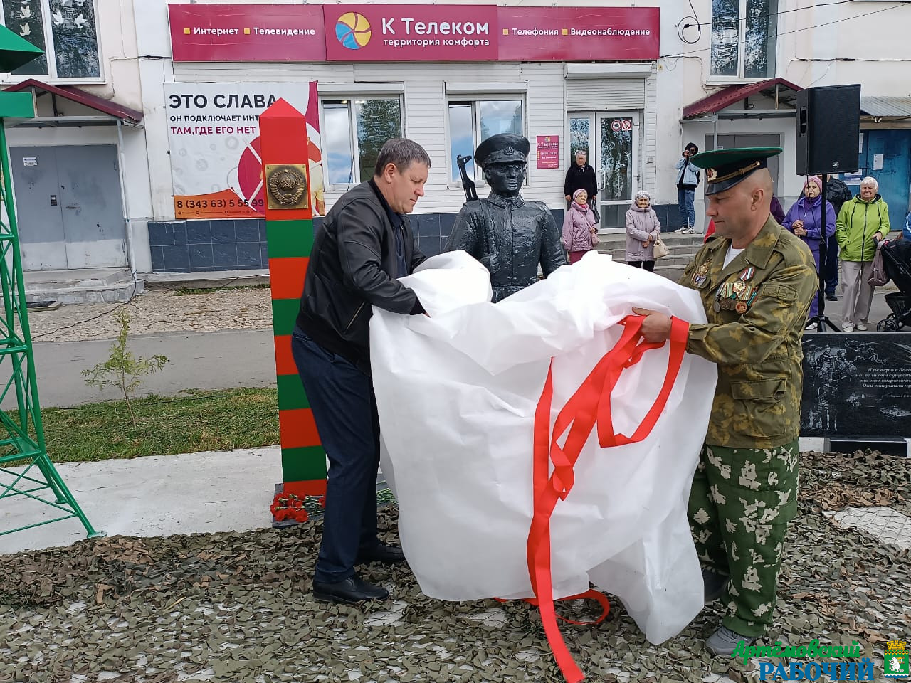 Зеленые фуражки и бескозырки: всегда на страже!