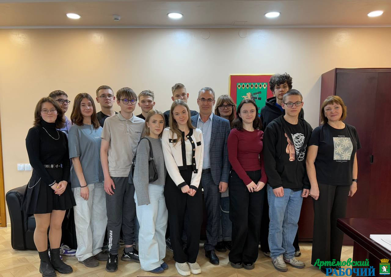 Лицеисты окунулись в закулисье власти