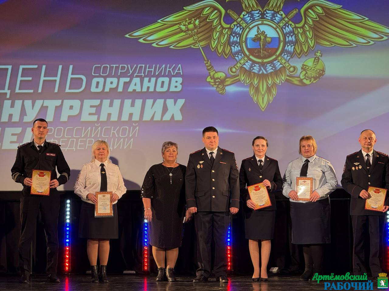 Их служба и опасна, и трудна