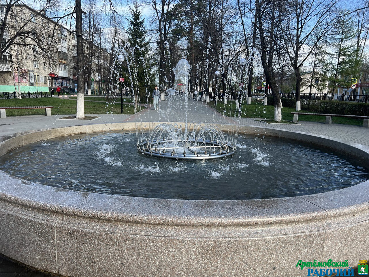 Ваш голос за парк или за сквер?