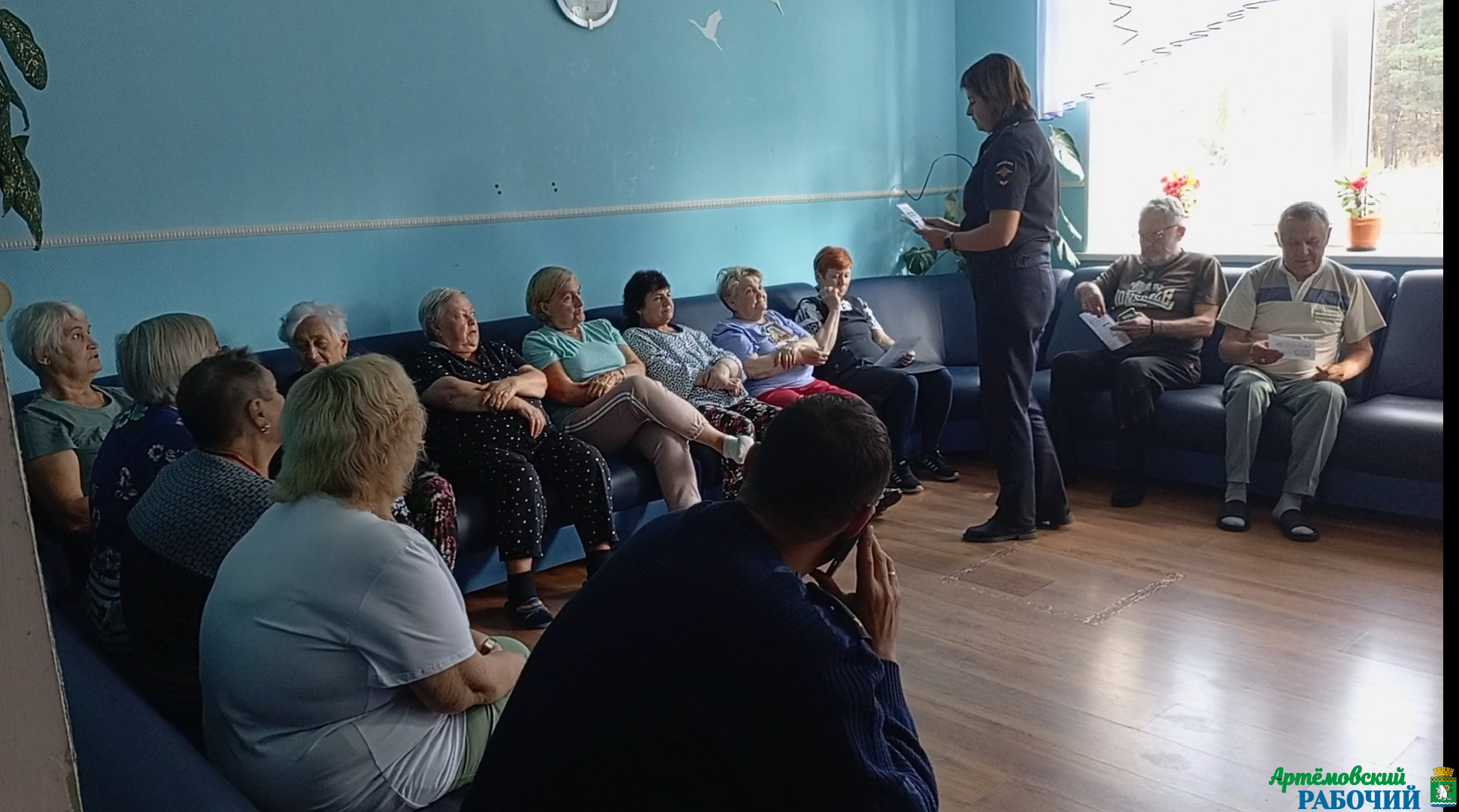 В "Надежде" пенсионеров научили распознавать аферистов