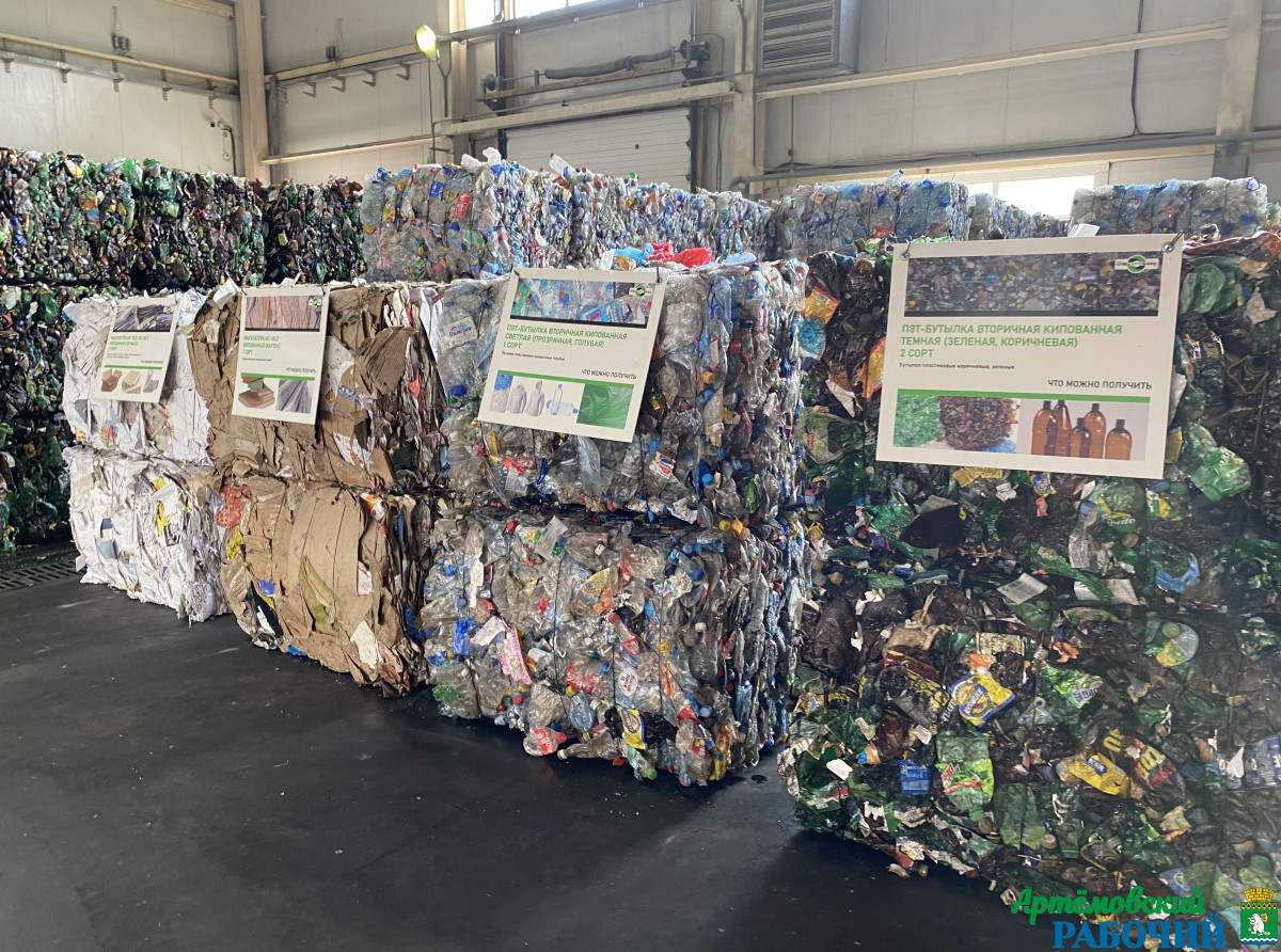 Фото ЕМУП. Сортировка помогает уменьшить количество мусора на полигоне и увеличить число отходов, отправляемых на переработку и во вторичное производство