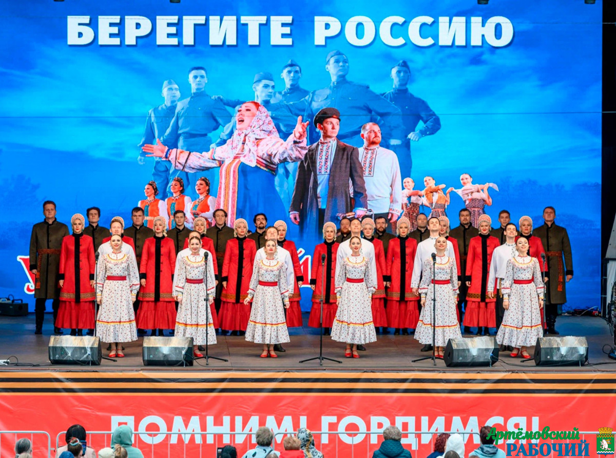 Уральский центр народного искусства получит более 5,6 миллиона рублей от Минкульта РФ на реализацию патриотического проекта