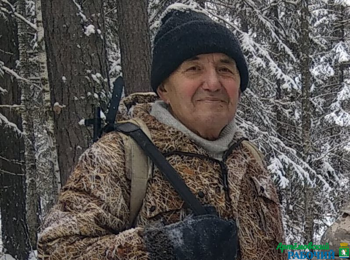 Фото: "АР". В.С. Пыхтеев в лесу, Декабрь 2021 года