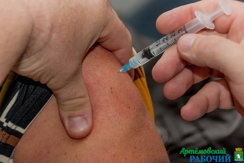 24 июня Артёмовская ЦРБ получает 300 доз антиковидной вакцины «Спутник V»