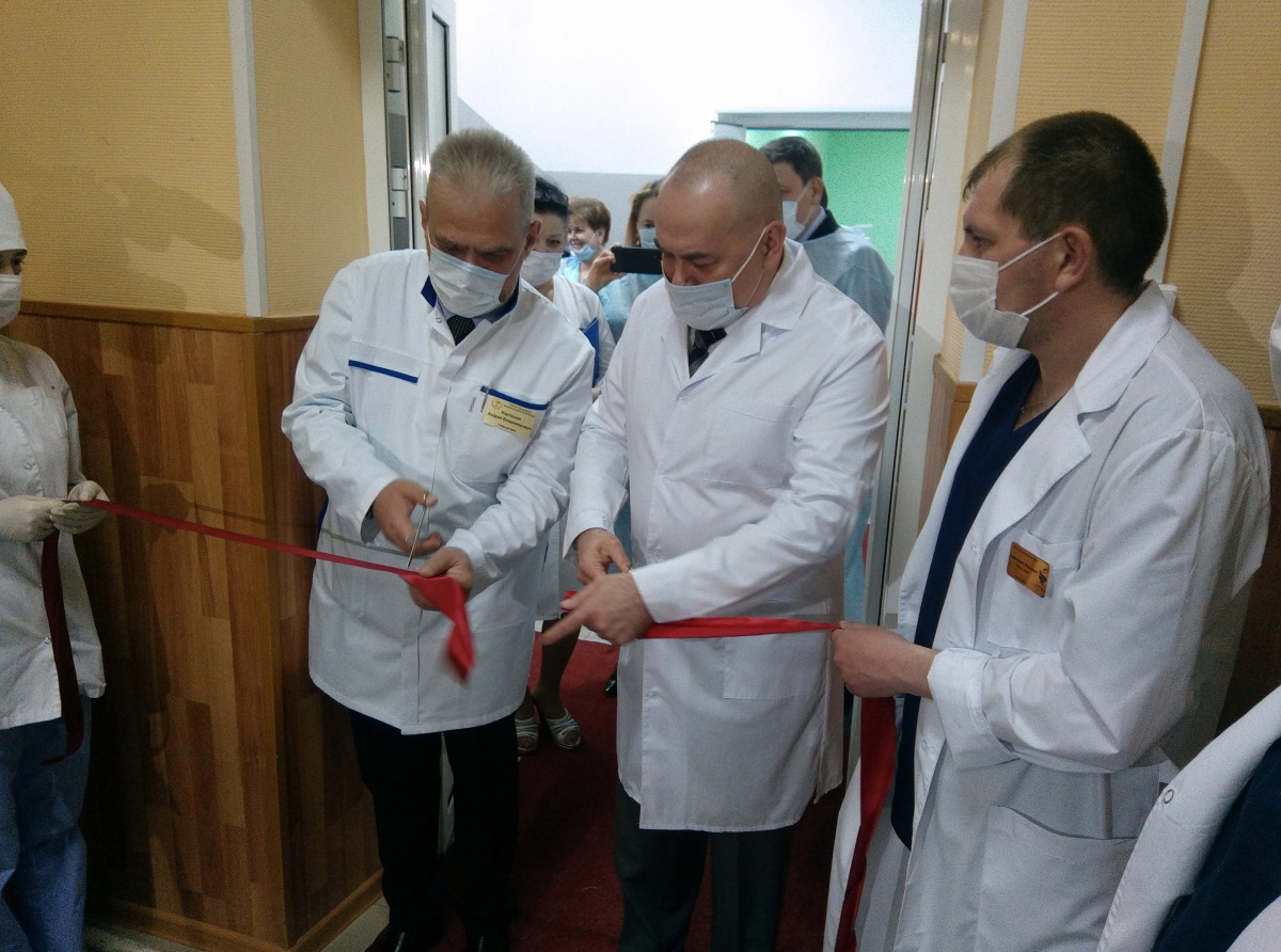 Фото Василия Ергашева – На торжественное открытие отделения приехал министр здравоохранения Свердловской области Андрей Карлов