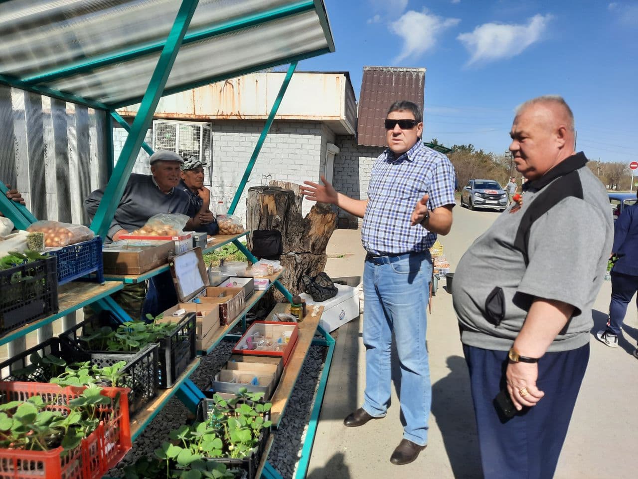 Мини-рынок на ул. Ленина надо расширять