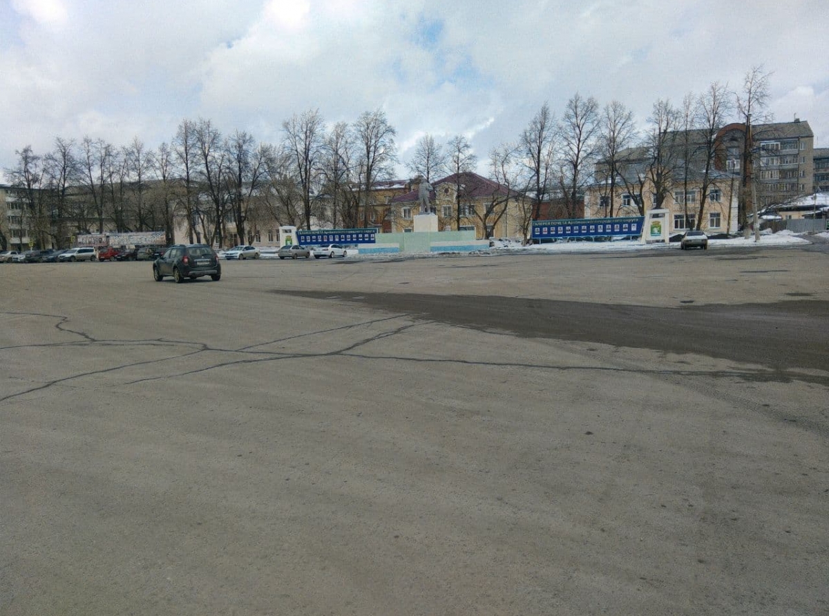 Фото их архива редакции. 12 июня на площади Советов артемовцы отметят День России