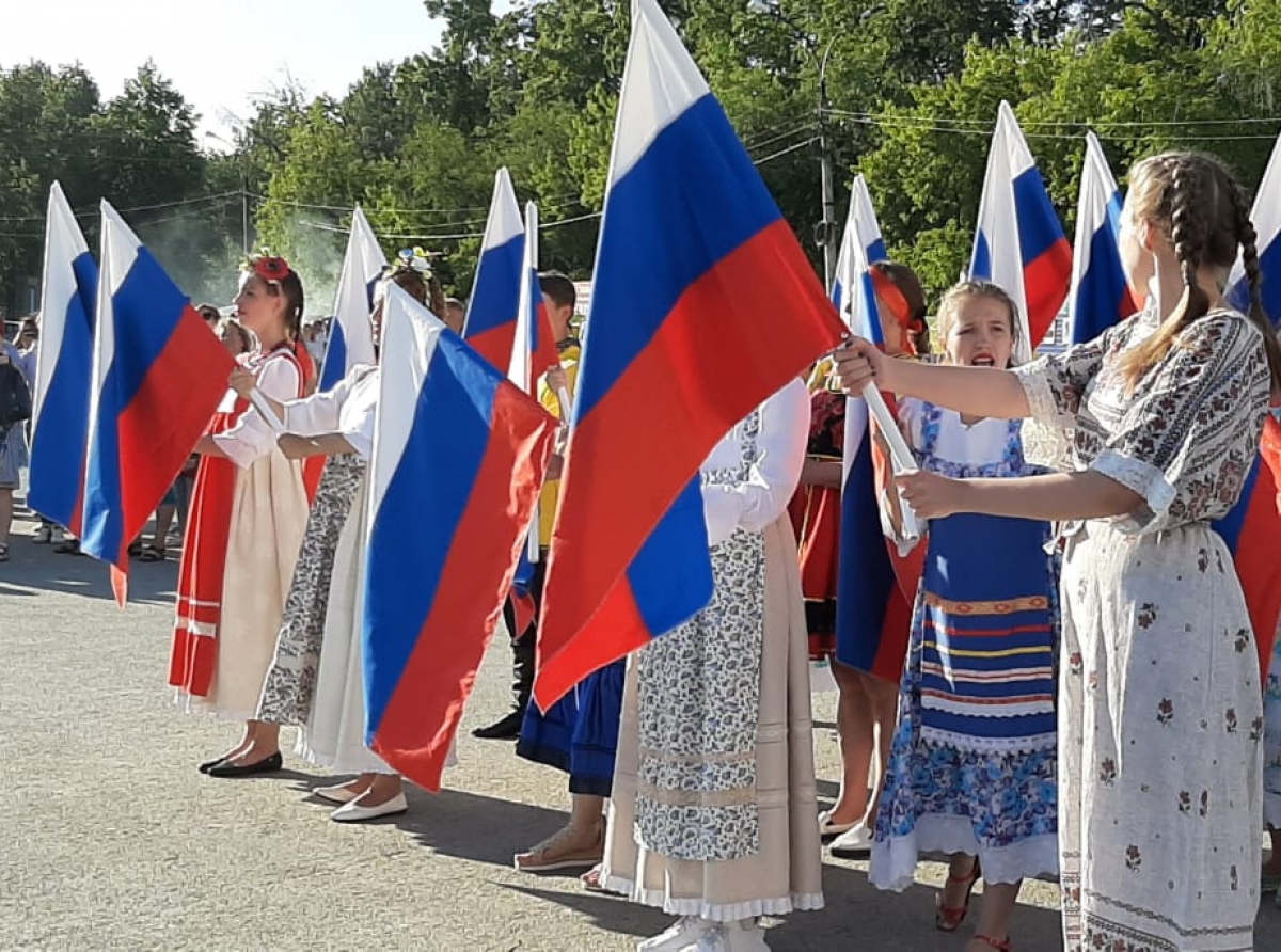 Праздничные выступления были яркими