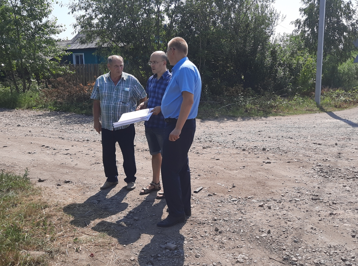 Фото Галины Таскиной. Дорога по ул. Станционной в асфальтовом исполнении протяженностью 3,5 км с двумя остановками, тротуаром и освещением - один из этапов комплексного развития мкр-на "Станционный"