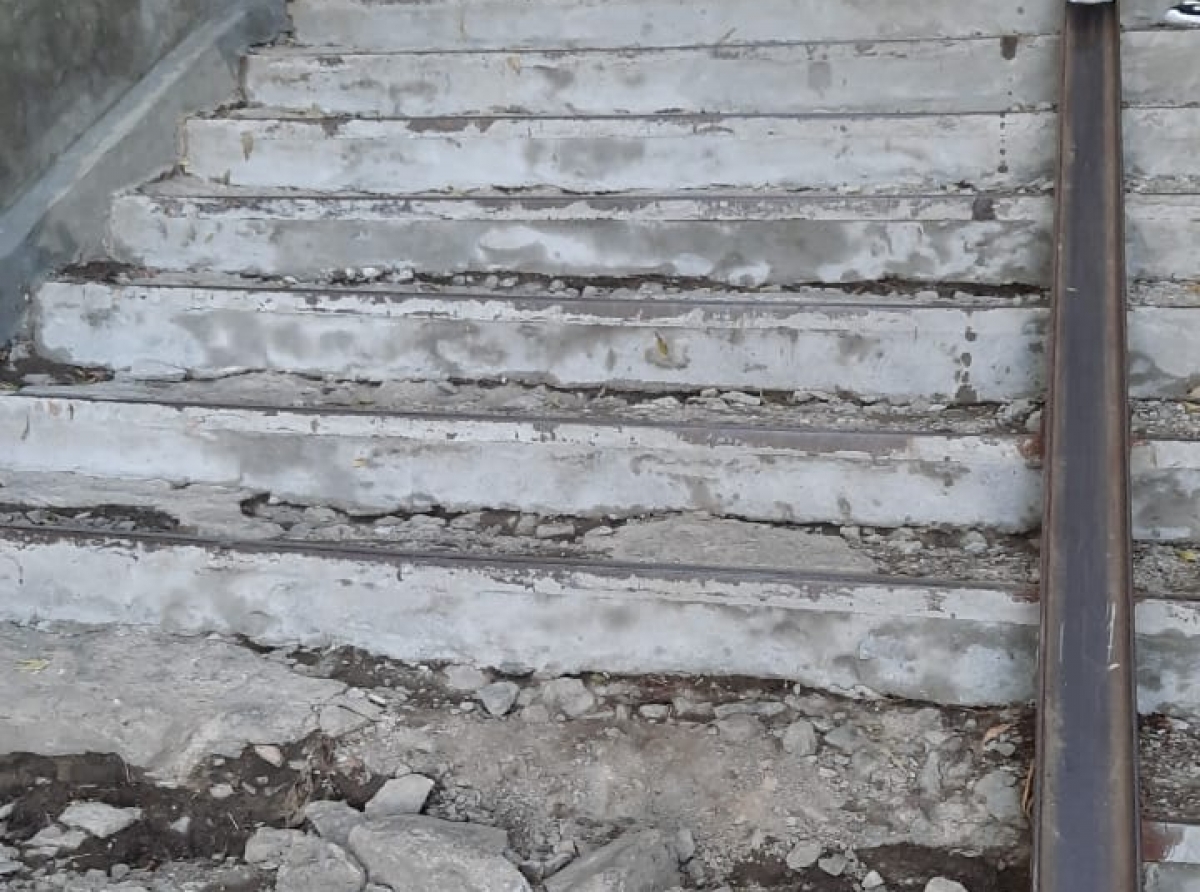 Фото Галины Таскиной. Лестничные марши обновят в ближайшее время