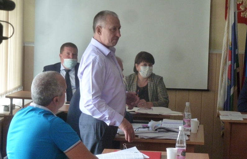 До задержания депутат Г. Виноградов активно отстаивал интересы поселка в Думе