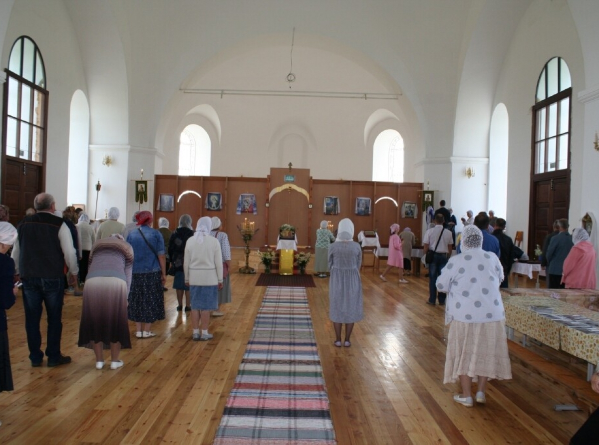 В храме села Мостовского - уникальная акустика