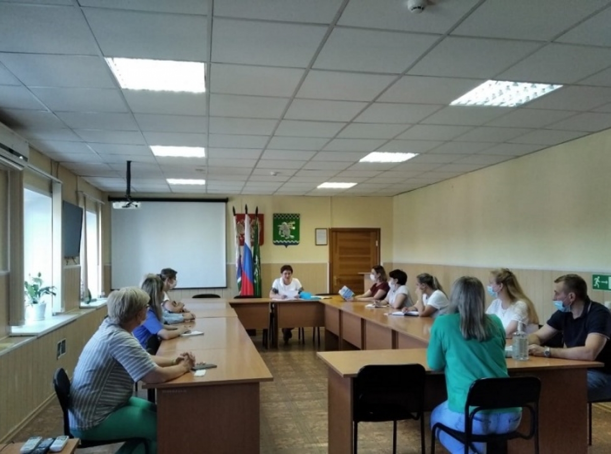 Фото с сайта АРТИК. Заседание комиссии