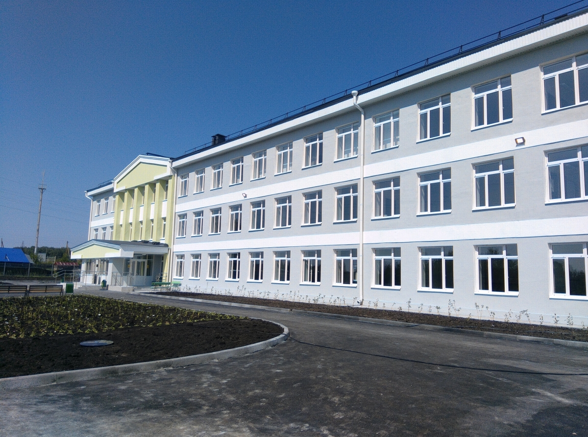 Фото: Василий Ергашев. Обновленная школа скоро примет учеников