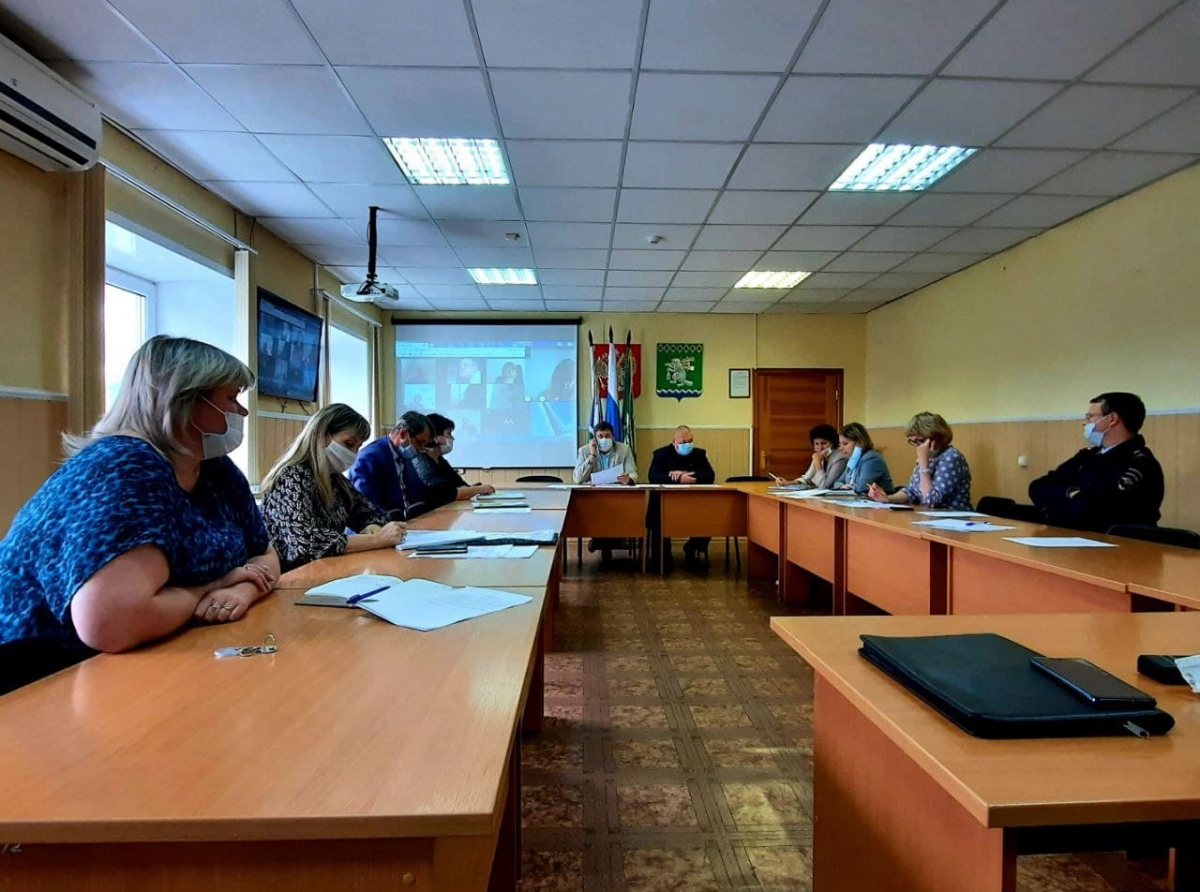 Фото Галины Таскиной. Сегодня возможность вакцинироваться у артемовцев есть. Вакцина поступает.