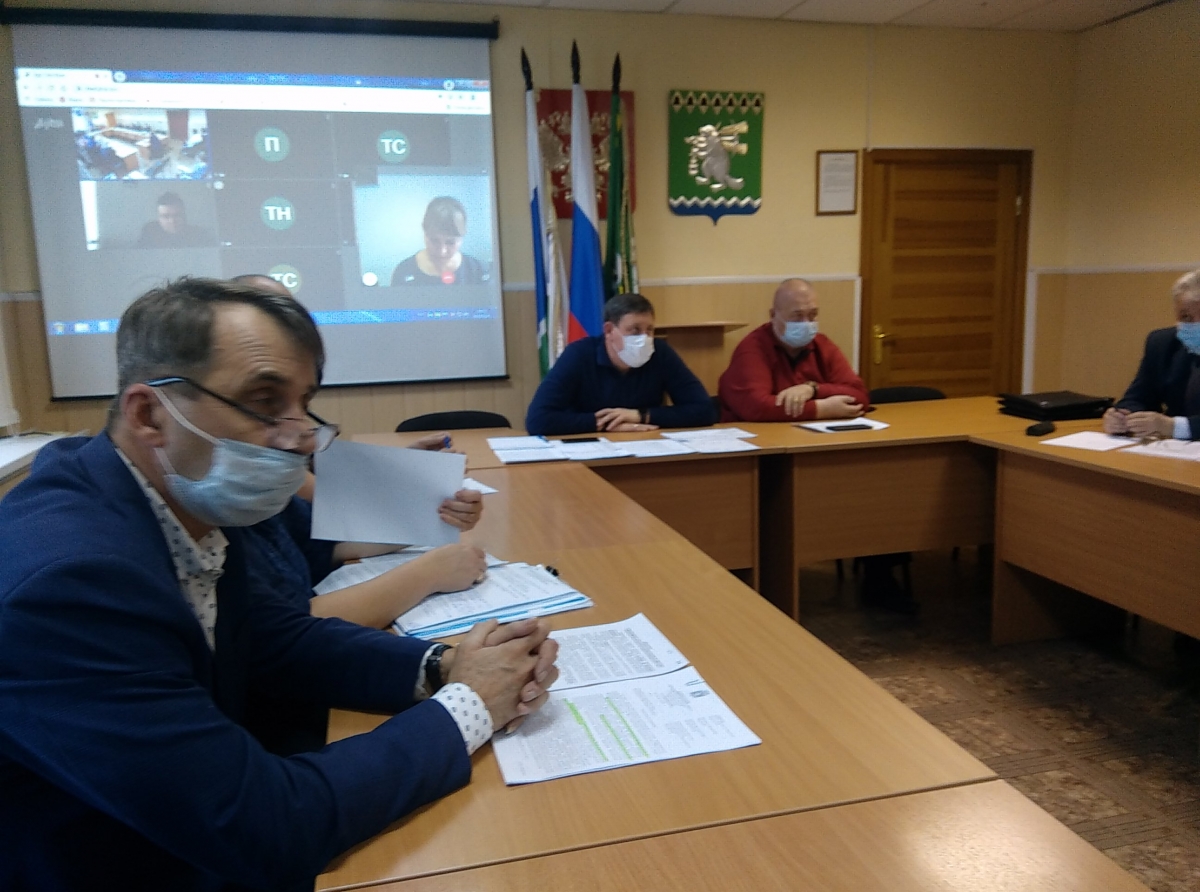 Фото Василий Ергашев.Ситуацию обсуждали на заседании штаба