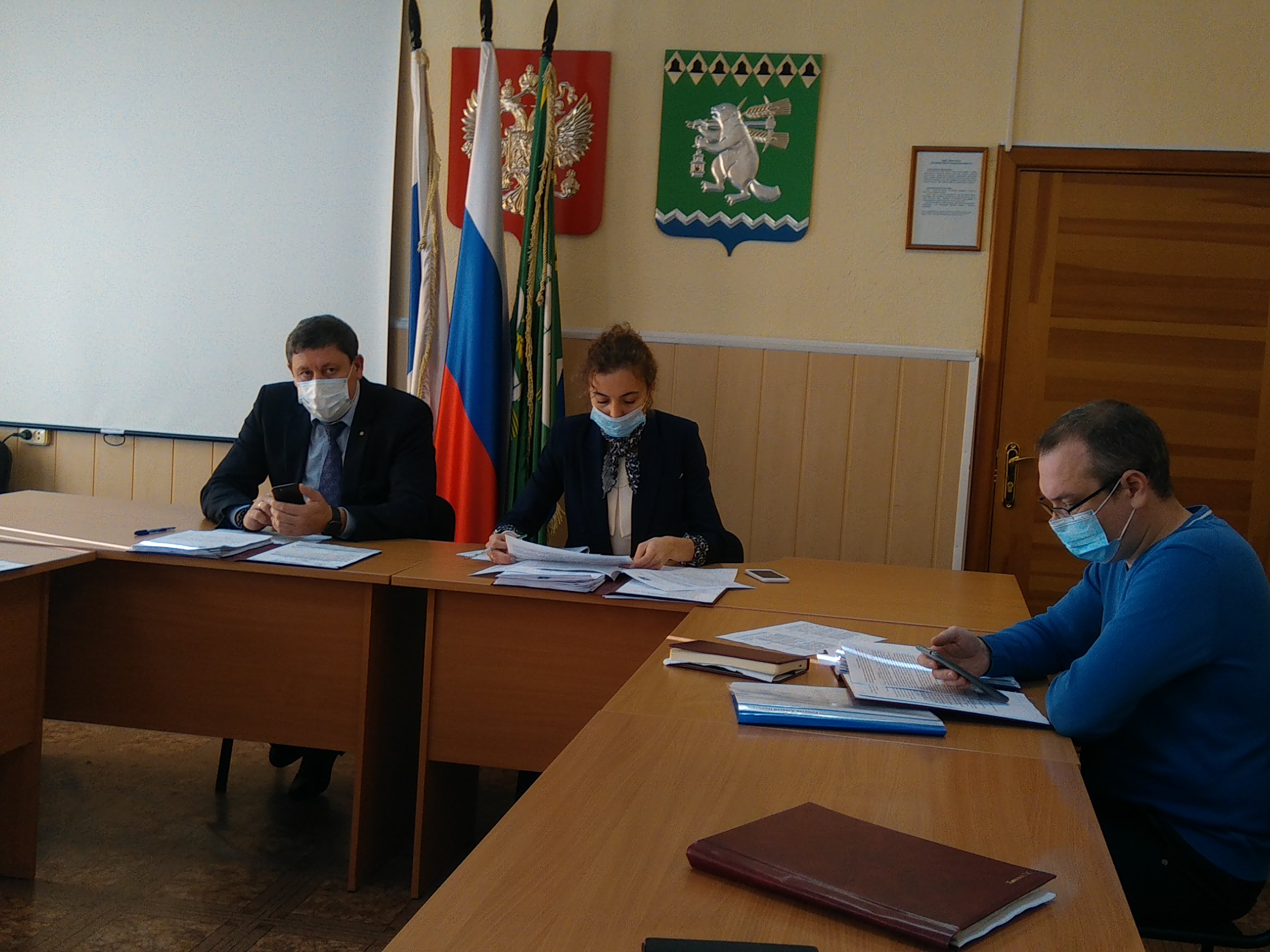 Депутаты обновленной артемовской Думы приступили к активной работе