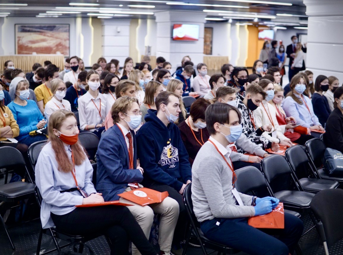 Фото: Екатерина Куненко. Учащиеся Лицея № 21 стали дипломантами Свердловского химического турнира 