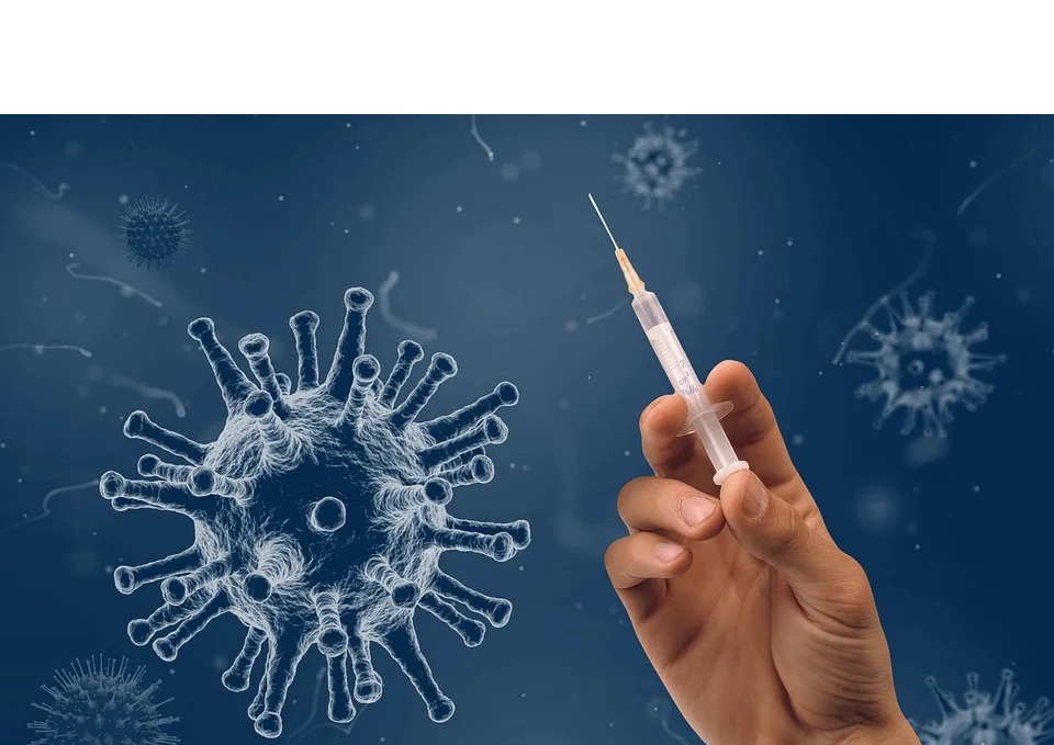 Приходите на диспансеризацию и на прививку!