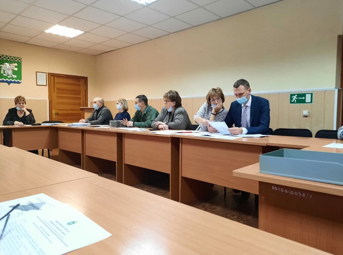 Фото Галины Таскиной. На заседании Общественной палаты прозвучала важная для АГО информация. Она касается будущего двух колледжей и развития нашей территории в целом.