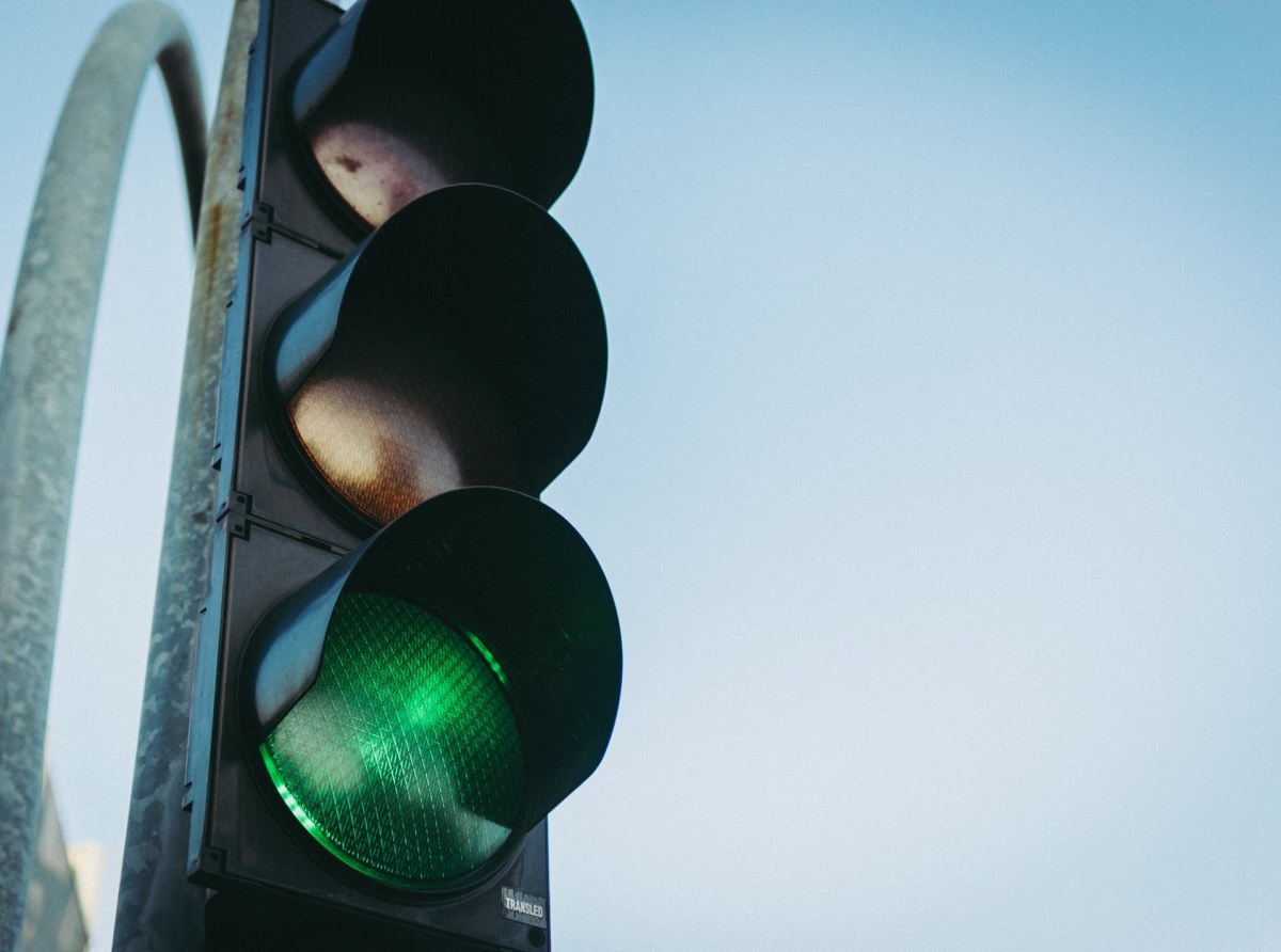 Как только ресурсник закончит ремонт трубопровода и земляные работы, объект подключат.