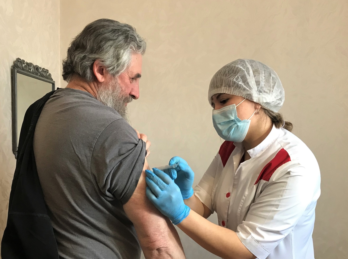 Фото предоставлено ДИП СО. В следующее воскресенье вакцинацию планируется организовать в другом храме Артёмовского благочиния. С такой просьбой, кстати, обратились сами прихожане.