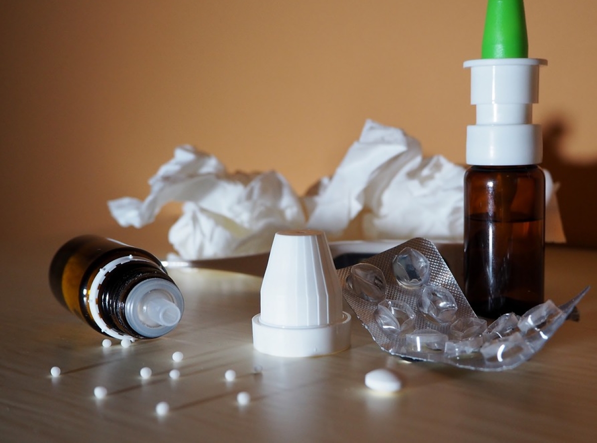 Фото с сайта https://pixabay. При необходимости вызвать неотложку ребенку можно вечером.