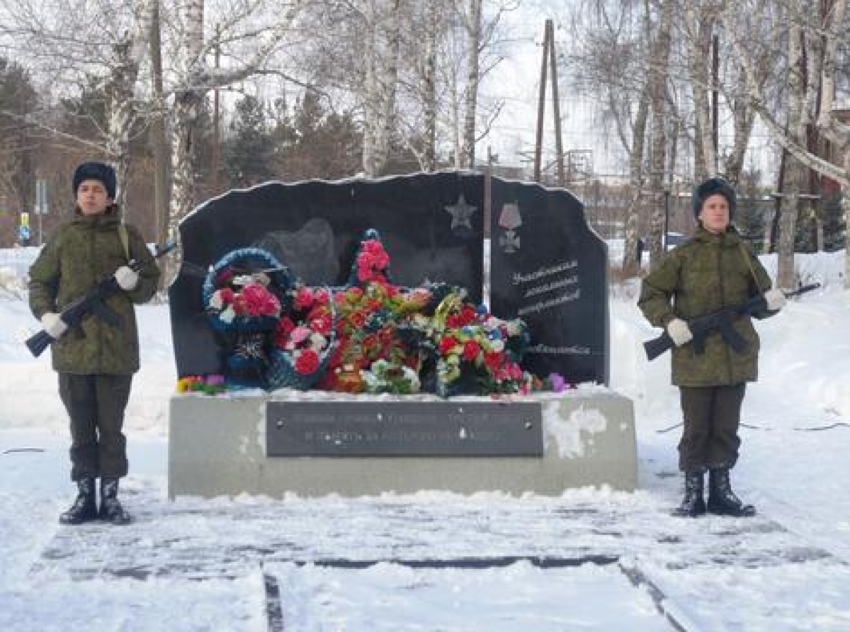 Фото с сайта администрации АГО. В память о страшной войне и воинах, погибших в Афганистане, в АГО ежегодно проводятся торжественные мероприятия
