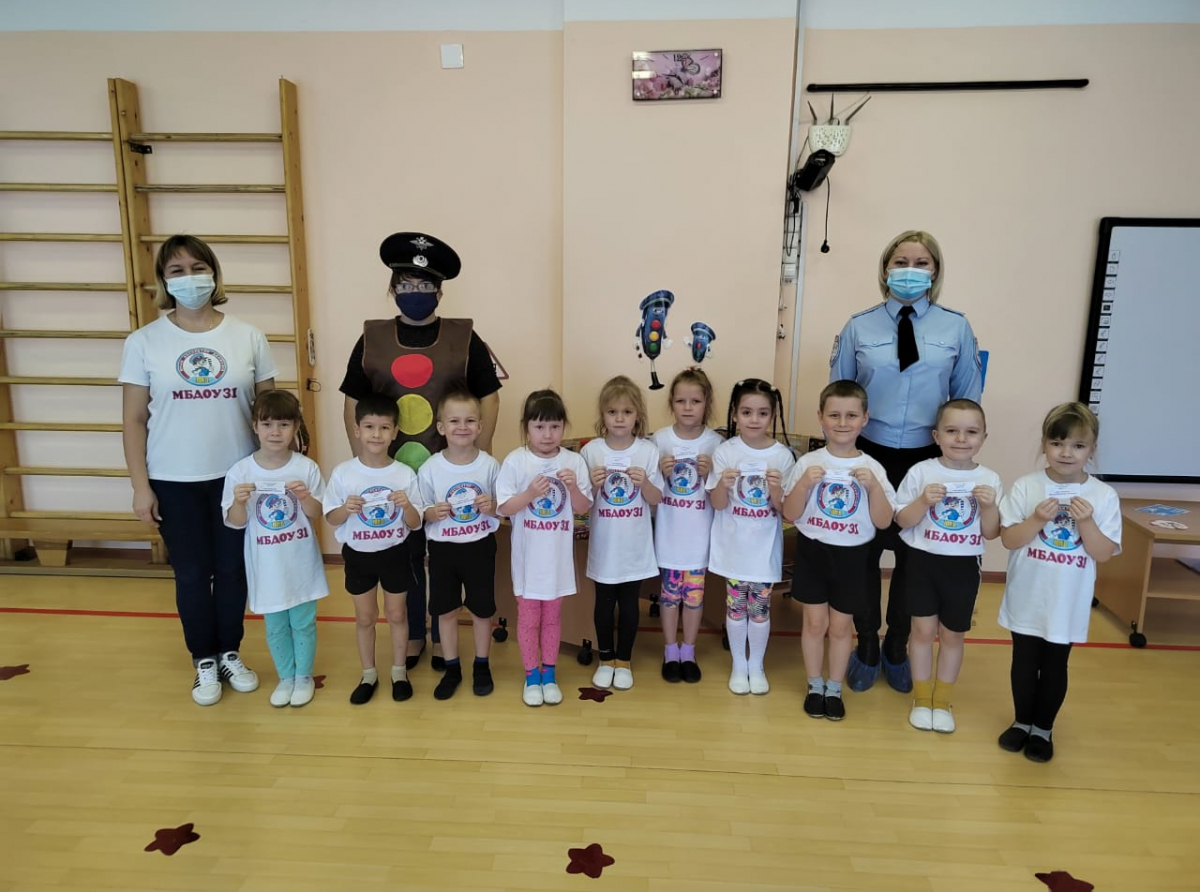 Фото предоставлено ОМВД, Эти малыши будут учить других правилам дорожного движения.