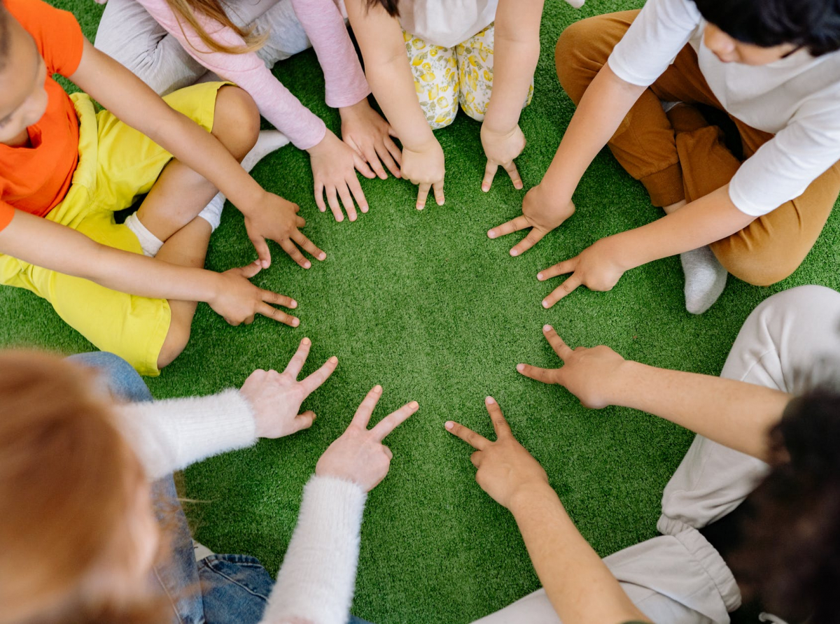 Фото с сайта https://www.pexels.com. Подумайте о летнем детском отдыхе уже сейчас!