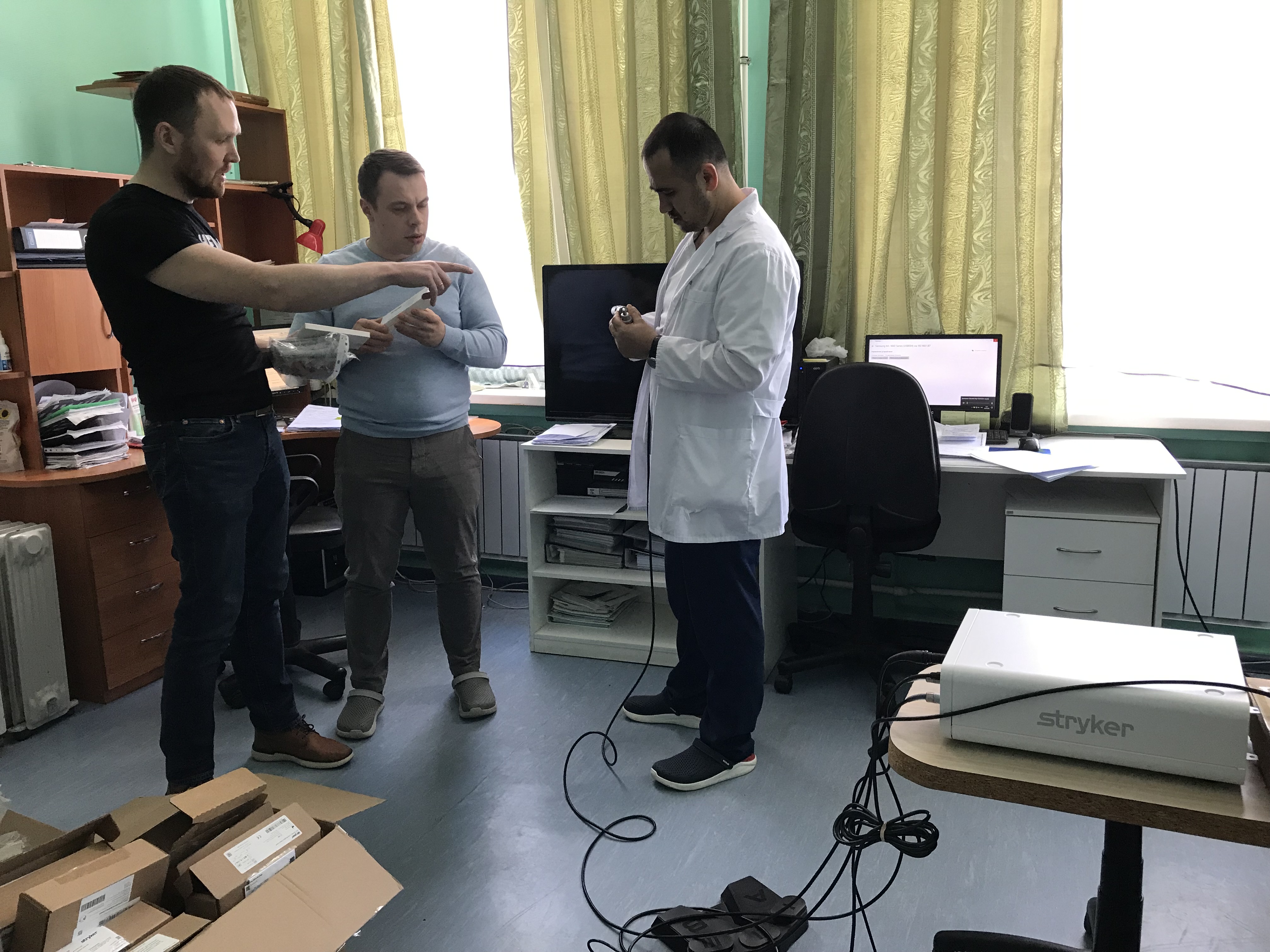 Благотворители помогли артемовской больнице приобрести оборудование для операций на суставах