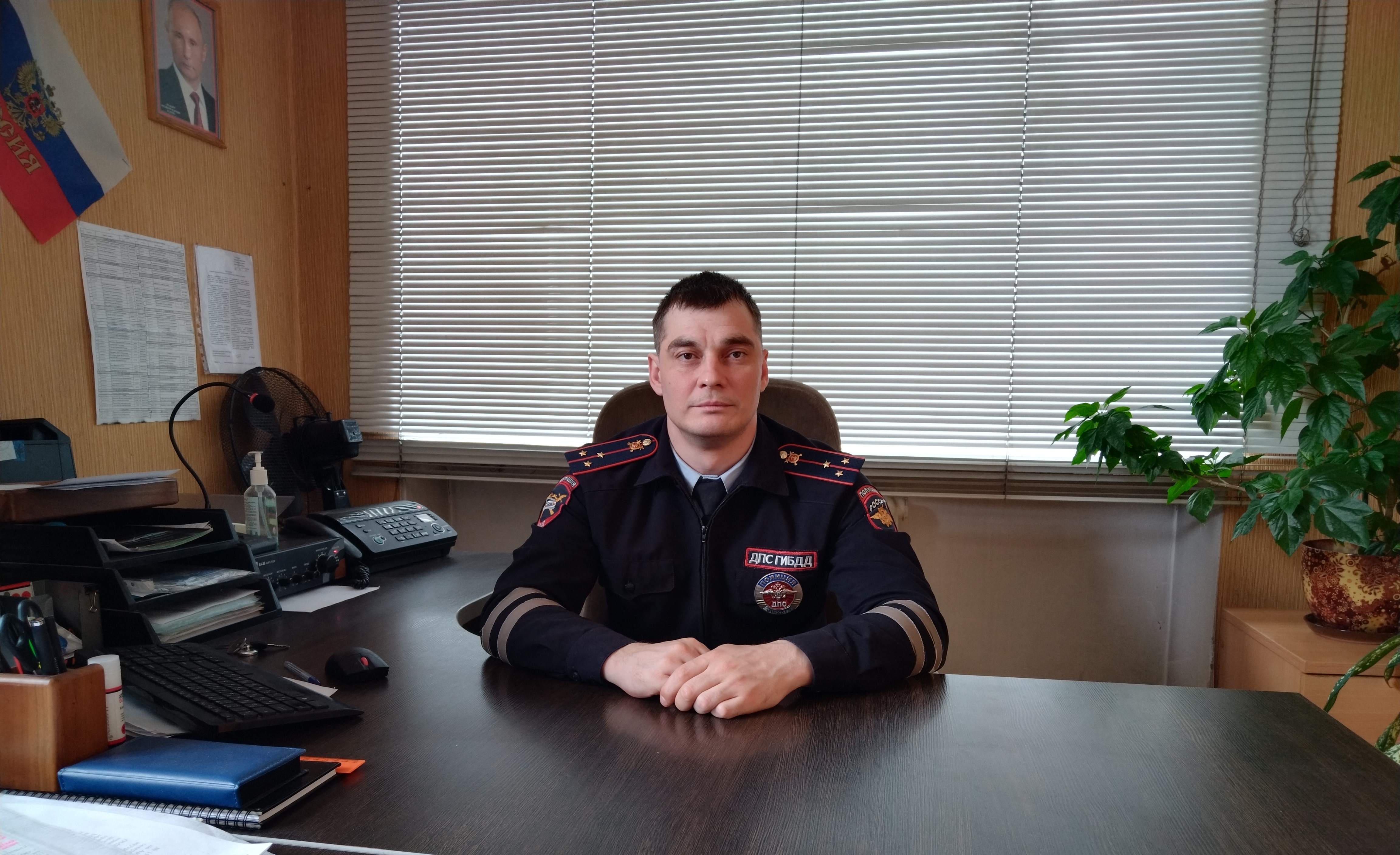 "Возьмите ребенка за руку и пройдите с ним путь до школы!"