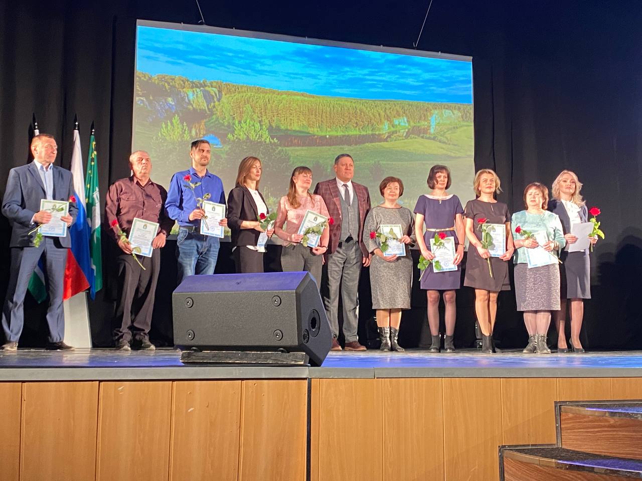 Служить народу - почетная миссия