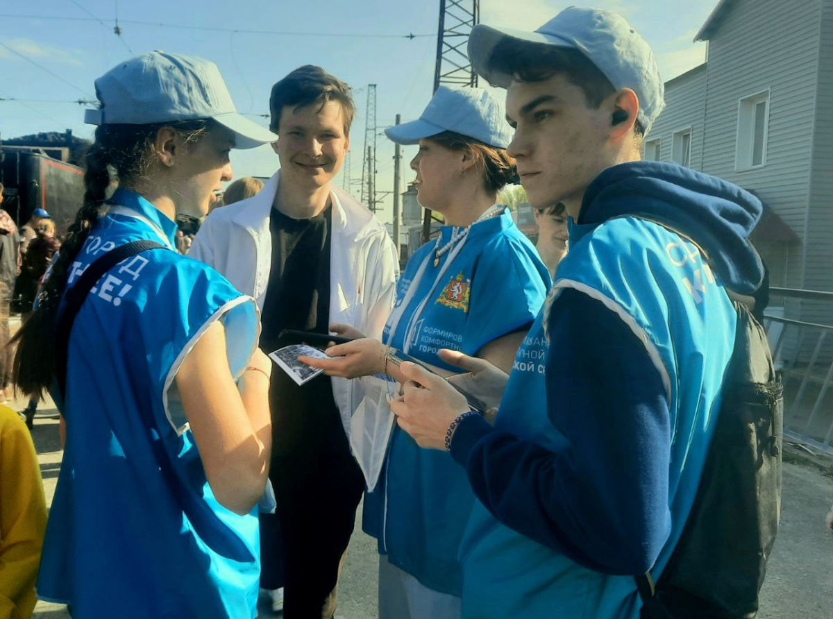 Фото Галины Таскиной. Сегодня волонтеры ФКГС работали на ж/д вокзале ст. Егоршино