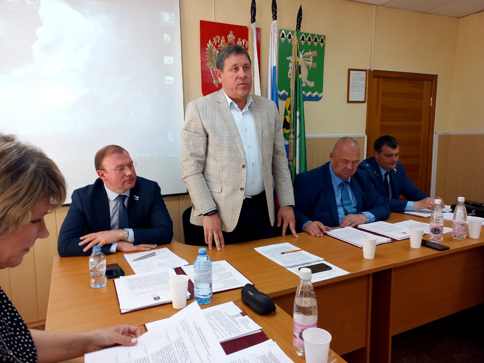 Артемовские депутаты приняли отчет главы