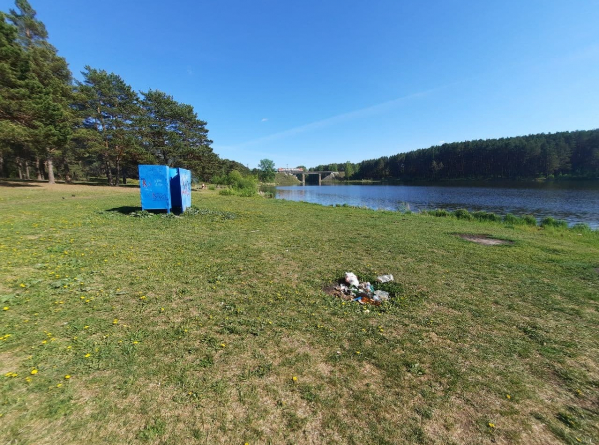 Фото из архива редакции. Думайте сами, решайте сами, купаться или нет.