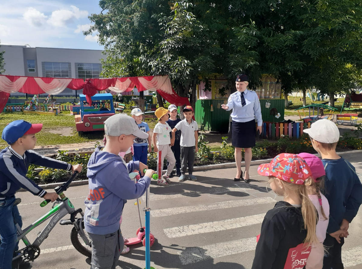 Фото предоставлено ОМВД. Малыши узнали правила и отработали их на практике.