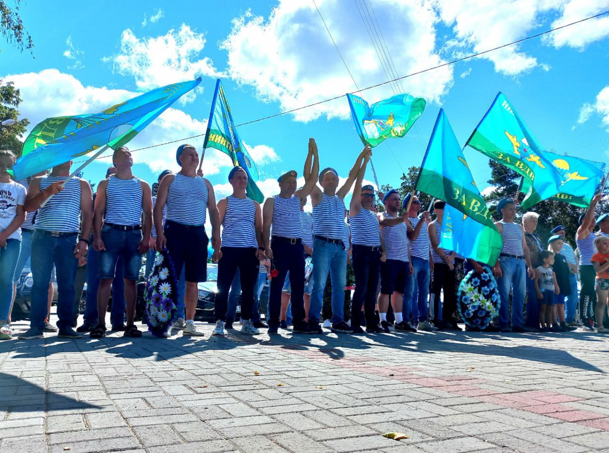 Фото Галины Таскиной. "За ВДВ!"