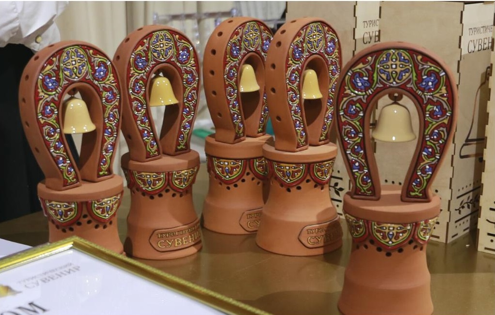 Производители сувениров Приволжского и Уральского федеральных округов встретятся на конкурсе в Екатеринбурге