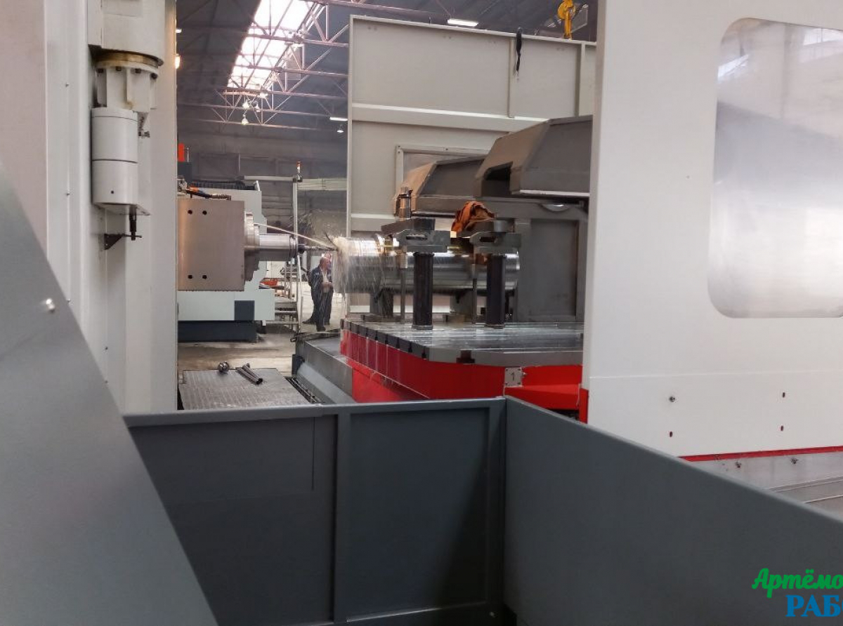 Фото из архива редакции. На заводах требуются требуются токари, операторы станков ЧПУ, машинисты крана, инженеры-конструкторы, фрезеровщики, инженеры-технологи