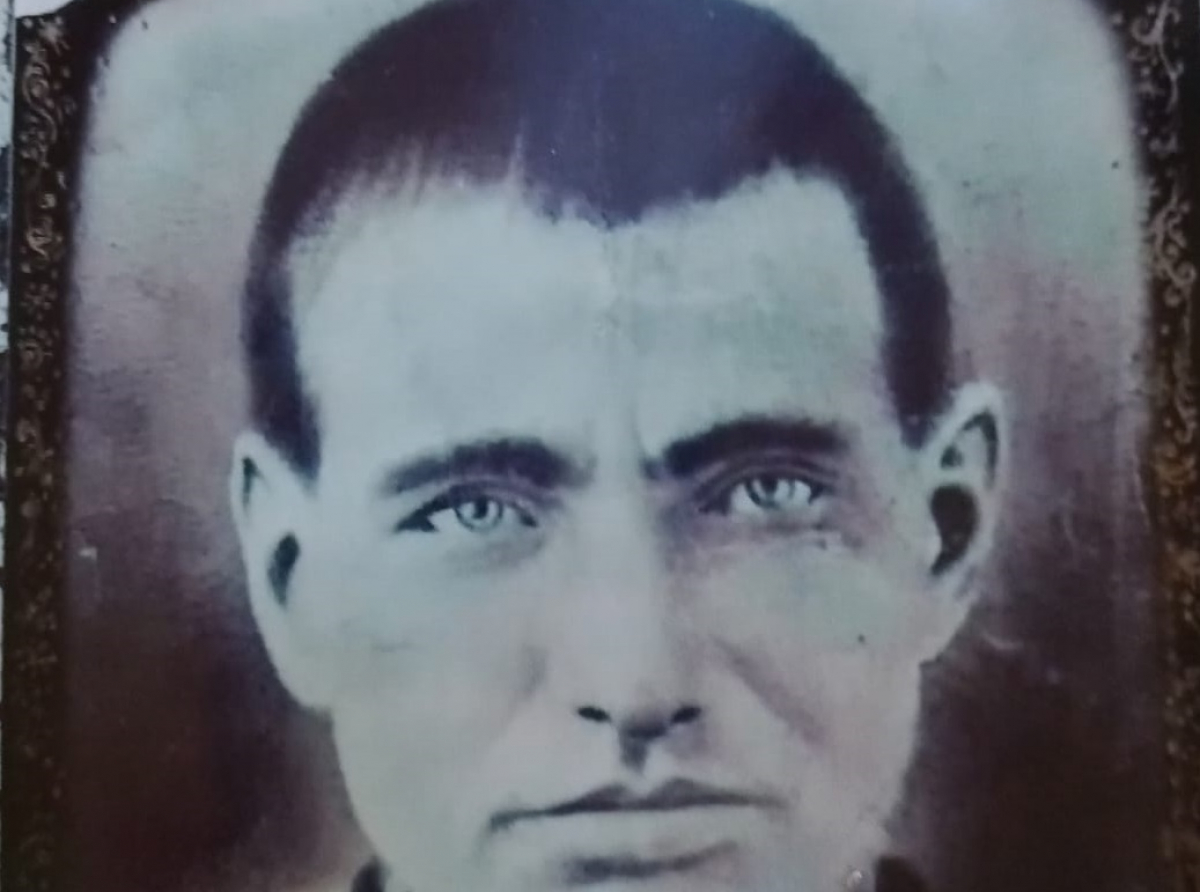 На фото молодой Семен Свалов