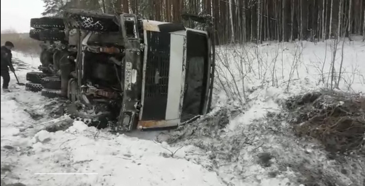 Большинство аварий произошли из-за невнимательности водителей