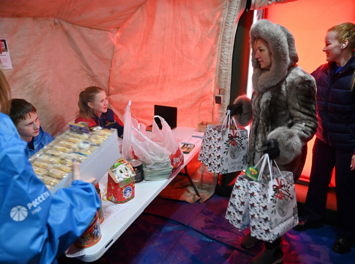 Фото ДИП Свердловской области. Павильон расположен в пешеходной зоне улицы Вайнера в районе дома 34, корпус «Б» – напротив здания Министерства здравоохранения Свердловской области.