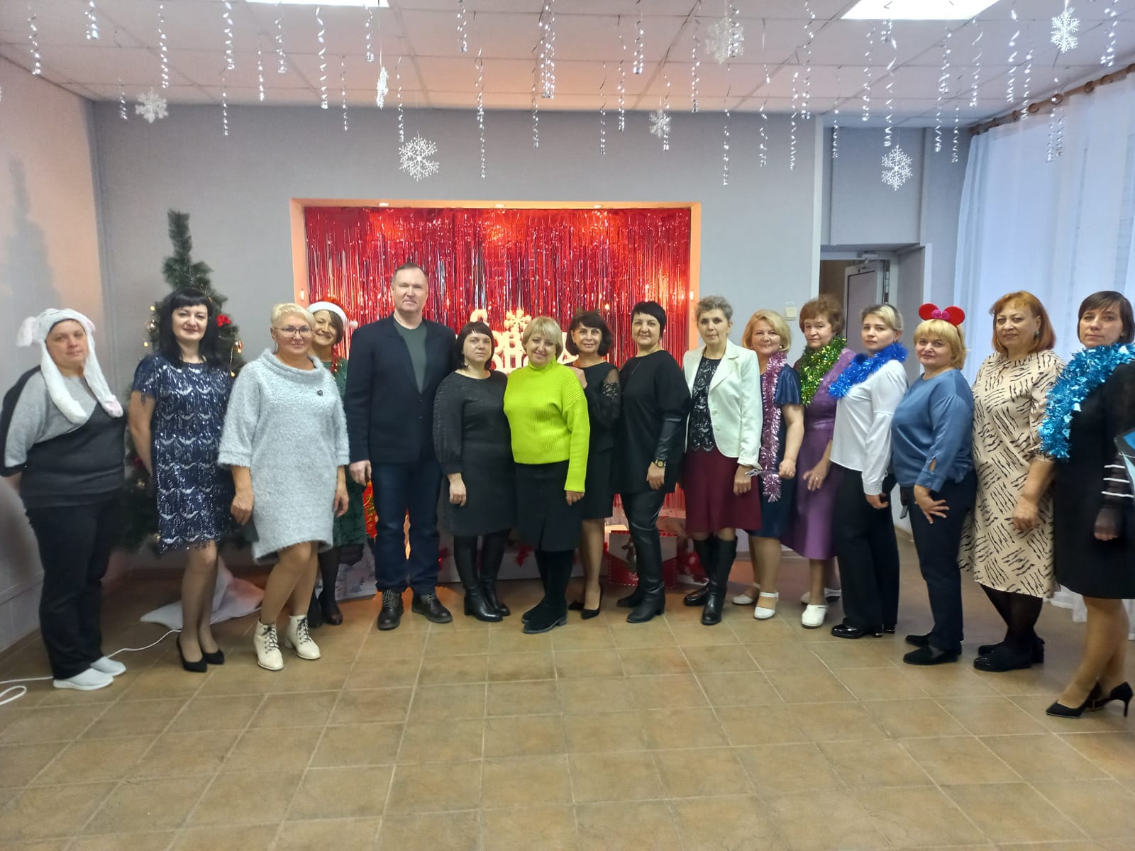 «Елка желаний»: маленькую мечту исполнили артемовские депутаты-единороссы