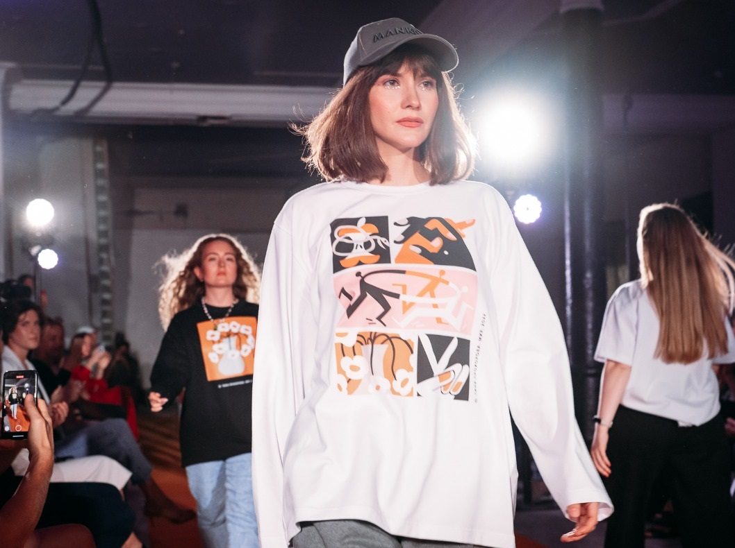 Свердловских самозанятых бесплатно научат устраивать модные показы и проводить ярмарки