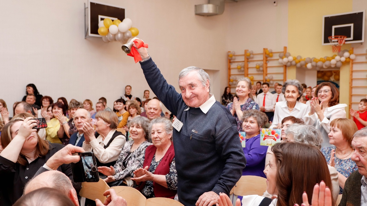 Юбилей красногвардейской школы: главный подарок впечатлил!